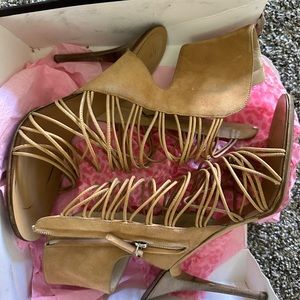 Authentic used giusseppe zanotti tan beige suede leather vintage sandal heel